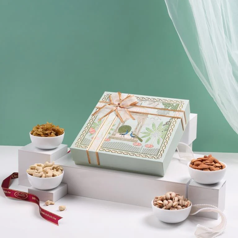 Elegant Nut & Raisins Gift Box, 800g Net Contents - Image 4
