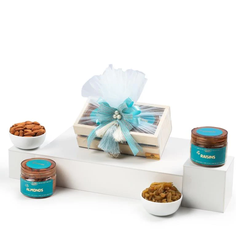 Whispers of Blue Gift Box, 400g Net Contents - Image 6